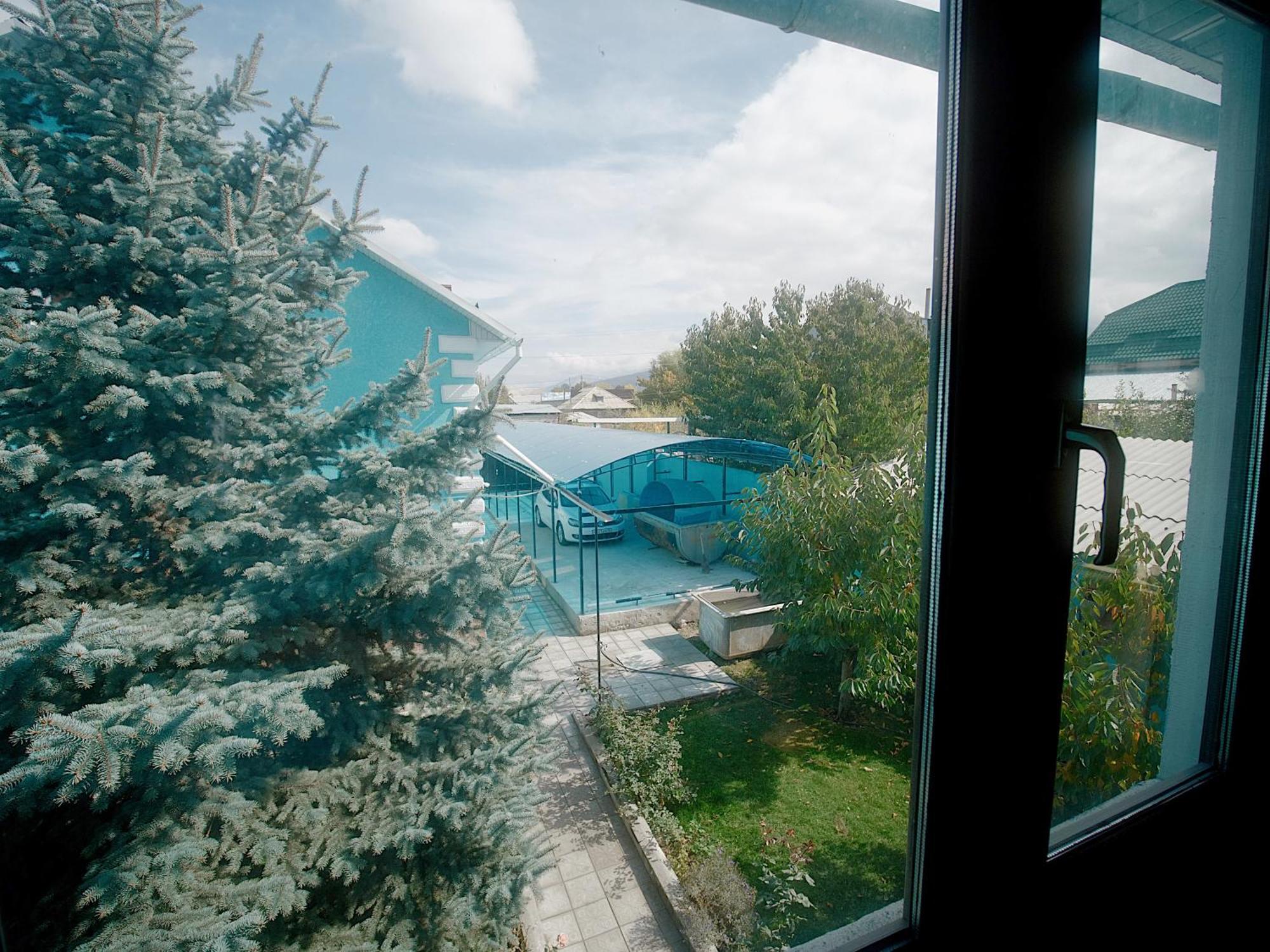 Guesthouse Alakol Karakol Esterno foto