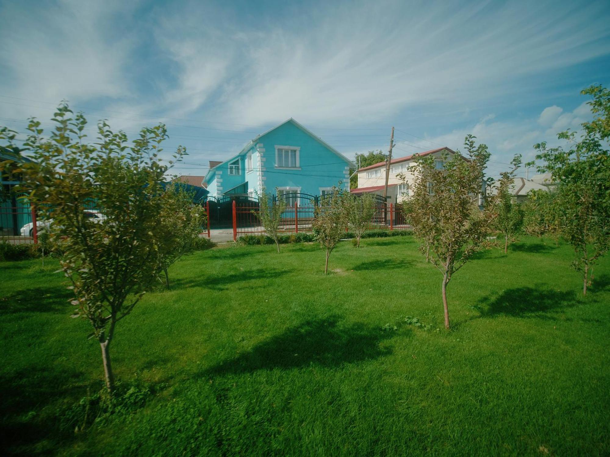 Guesthouse Alakol Karakol Esterno foto