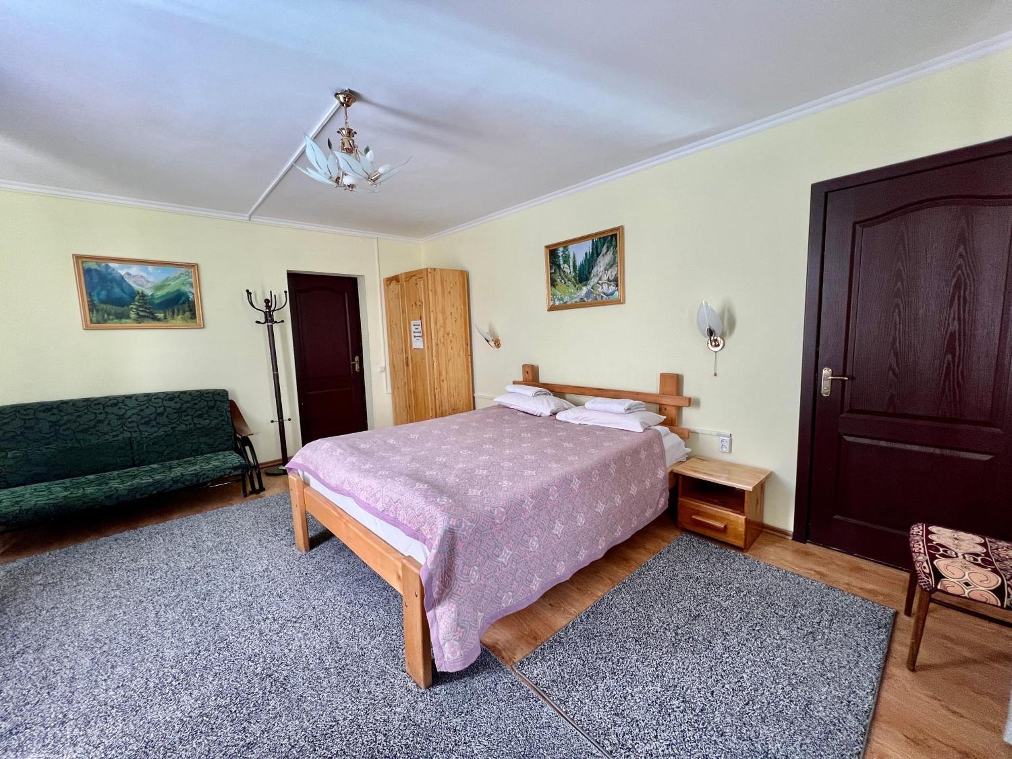 Guesthouse Alakol Karakol Esterno foto